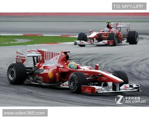 4K超清全面屏足球球星影像震撼呈现让你身临其境感受真实比赛氛围 4K超清全面屏足球球星影像震撼呈现让你身临其境感受真实比赛氛围