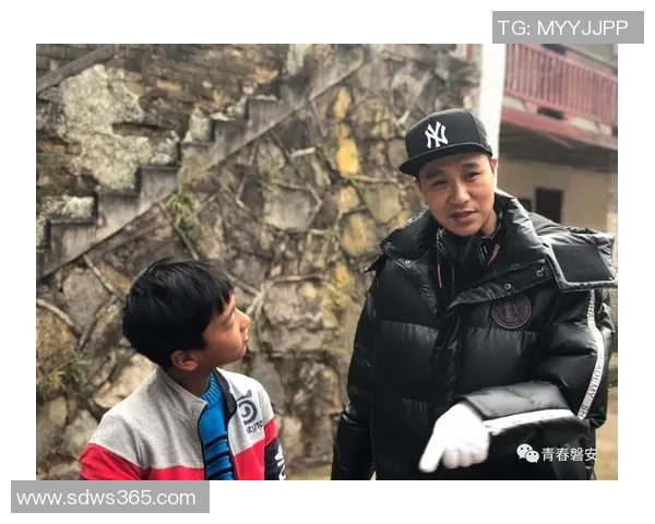 从绿茵场到银幕前 足球明星转型成演员的精彩之路 从绿茵场到银幕前 足球明星转型成演员的精彩之路