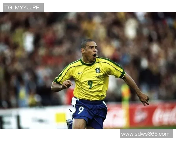 全球足坛十大传奇球星排行榜 谁才是真正的足球巨星之王 全球足坛十大传奇球星排行榜 谁才是真正的足球巨星之王