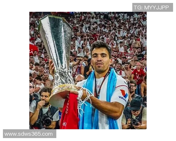 阿根廷足球巨星生日庆祝 球迷献上最热烈祝福与期待 阿根廷足球巨星生日庆祝 球迷献上最热烈祝福与期待