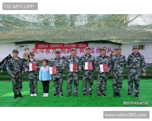 足球界互帮互助的球星们携手共进展现无私精神与团队合作魅力